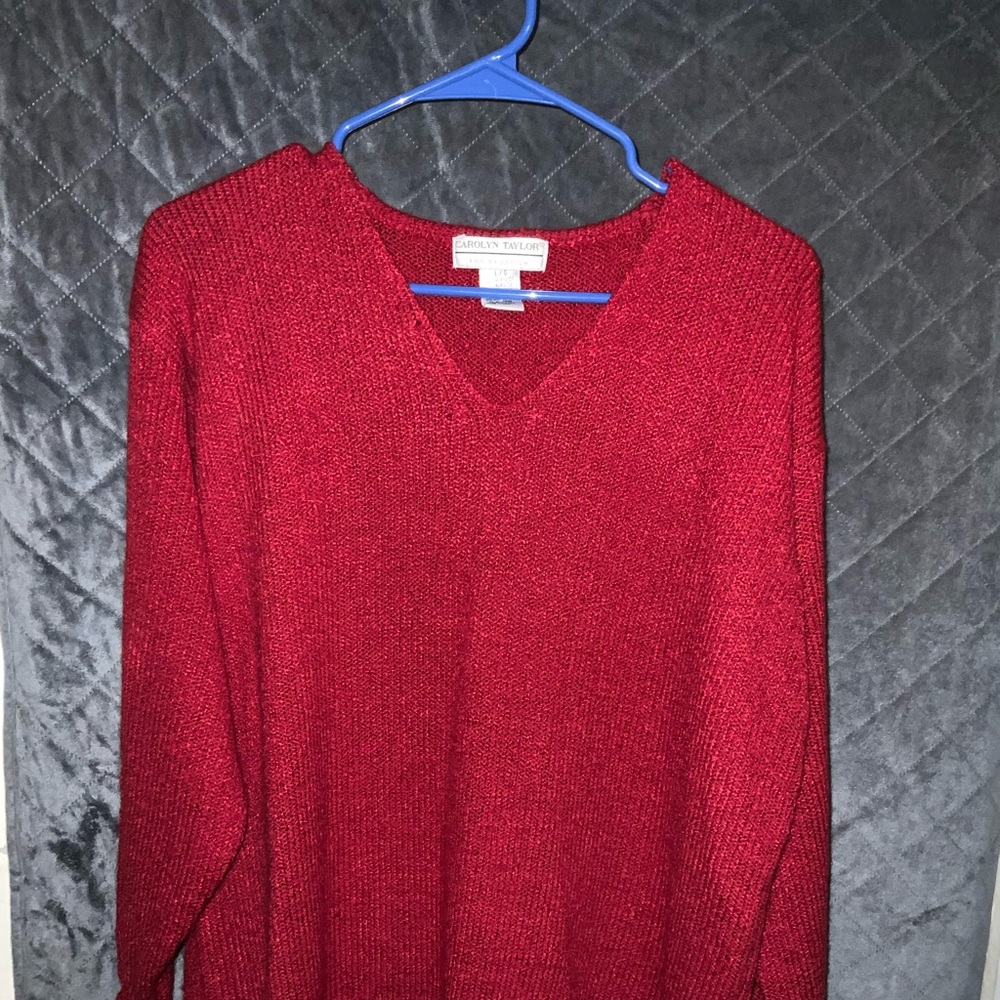 Carolyn Taylor LG Red Sweater
